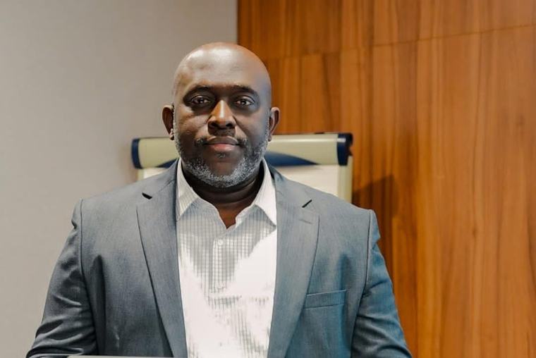 Ndiack Lakh : « Changez de camp, mais ne changez pas de dignité »