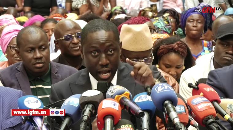 ACCORD SÉNÉGAL-FMI : L'APR prend acte, rejette la thèse de la « dette cachée » et alerte contre l'austérité 452 lectures • 0 commentaires À LA UNE Actualité 13 heures