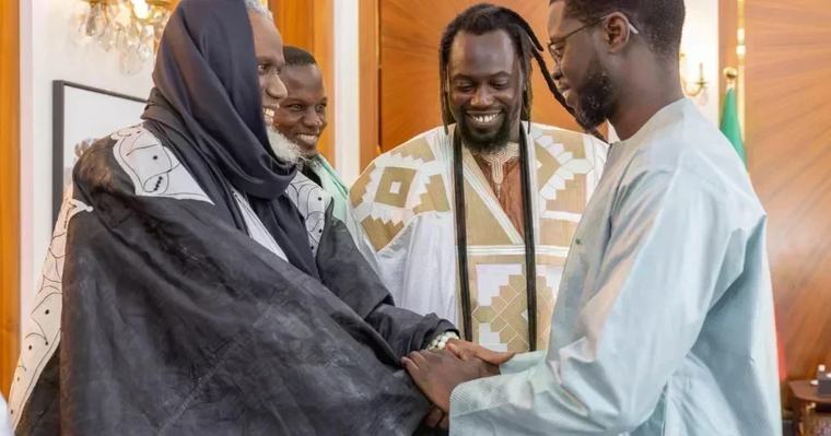 Cheikh Ndiguel Sène reçu par Diomaye Faye : le rôle des guides religieux auprès de la jeunesse au cœur des échanges