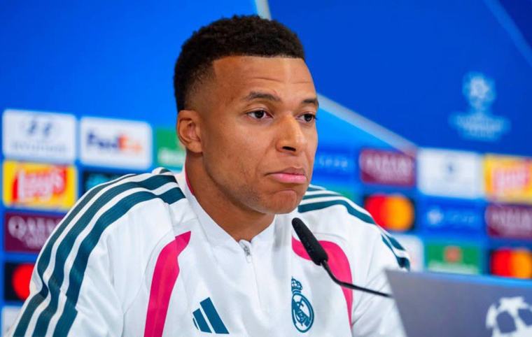 Deux C1 du PSG après son départ: Mbappé réagit